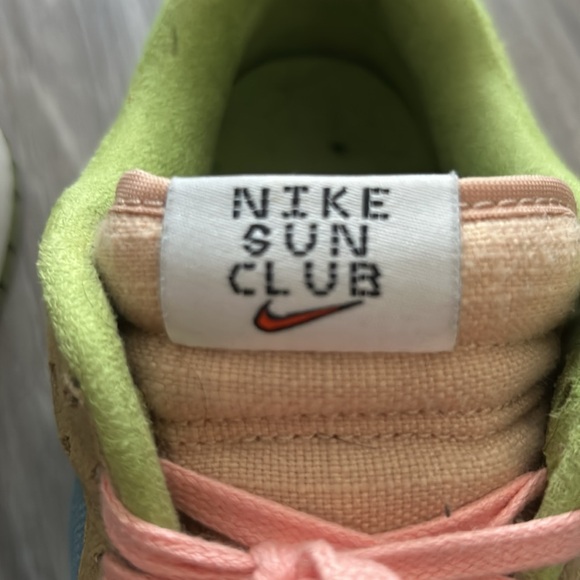 Nike Dunk Low Sun Club - Arctic Orange Sanded Gold - Picture 4 of 13